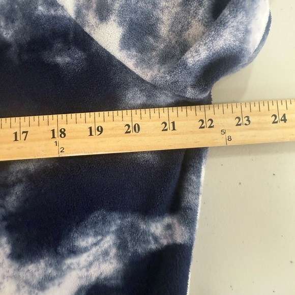 Old Navy Active Blue White Fleece Tie Dye Sweatshirt Crop Sz Large Funnel Neck - Picture 7 of 8